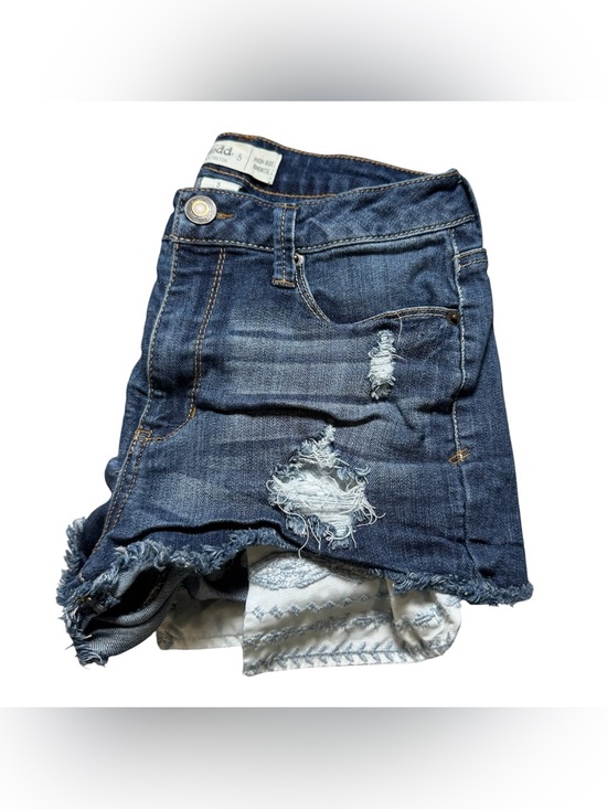 Mudd Pants - Mudd 5 ripped denim embroidered pockets shortie shorts
